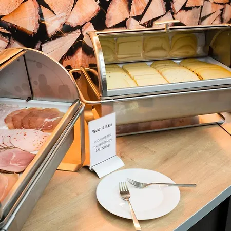 Neumaier ホテル クサンテン